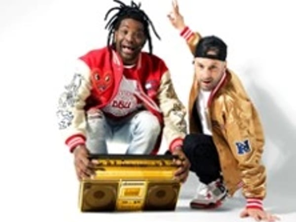 Skarra Mucci & Manudigital