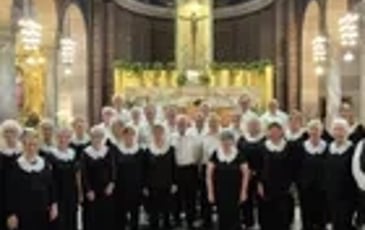 Les Choralines Korholen célèbrent les 1 000 ans de l'abbatiale