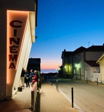 Visite du cinéma et sa cabine de projection