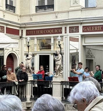 Concert de flûtes traversières au passage Pommeraye !