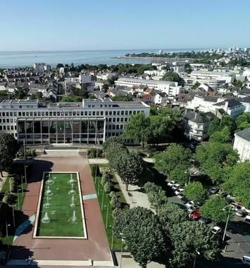 L'hôtel de ville de Saint-Nazaire