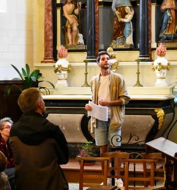 Visite de l'église : les trésors cachés de la sacristie