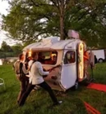 La Caravane JukBox et Les Frères Scopitone