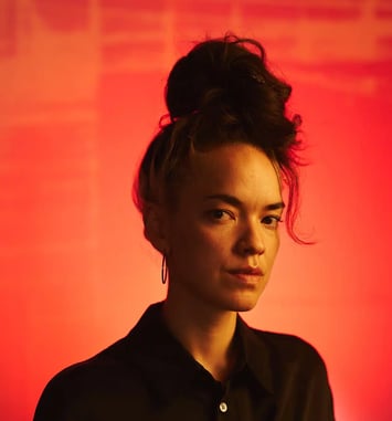 Momoko Gill – performance