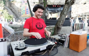 Tom Select DJ Set