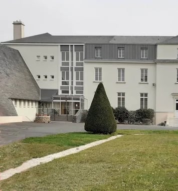 Visite libre d'une partie du château de la Hillière
