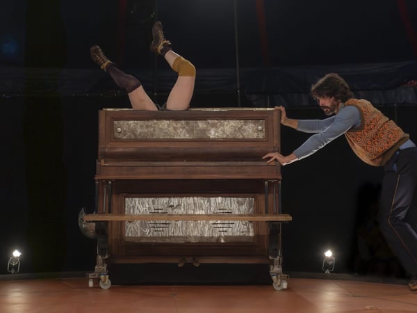 Laissez les poireaux derrière les barreaux