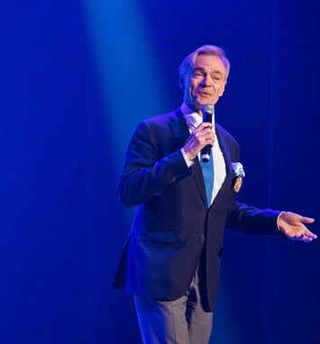 Amaury de Gonzague « Ruiné mais distingué »
