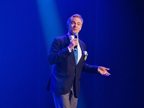 Amaury de Gonzague « Ruiné mais distingué »