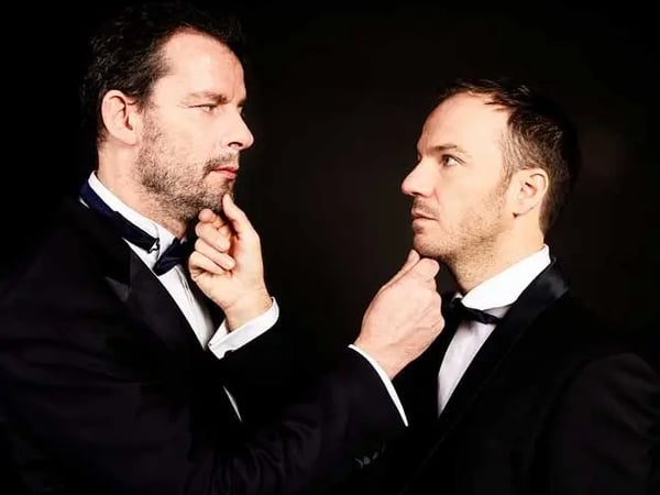 Alexis HK et Benoît Dorémus, Inavouable