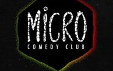 Les Plateaux, stand-up au Micro Comedy Club