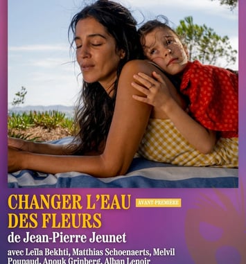 Changer l'eau des fleurs