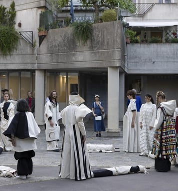 Performance collective « Blowing the Whistle »